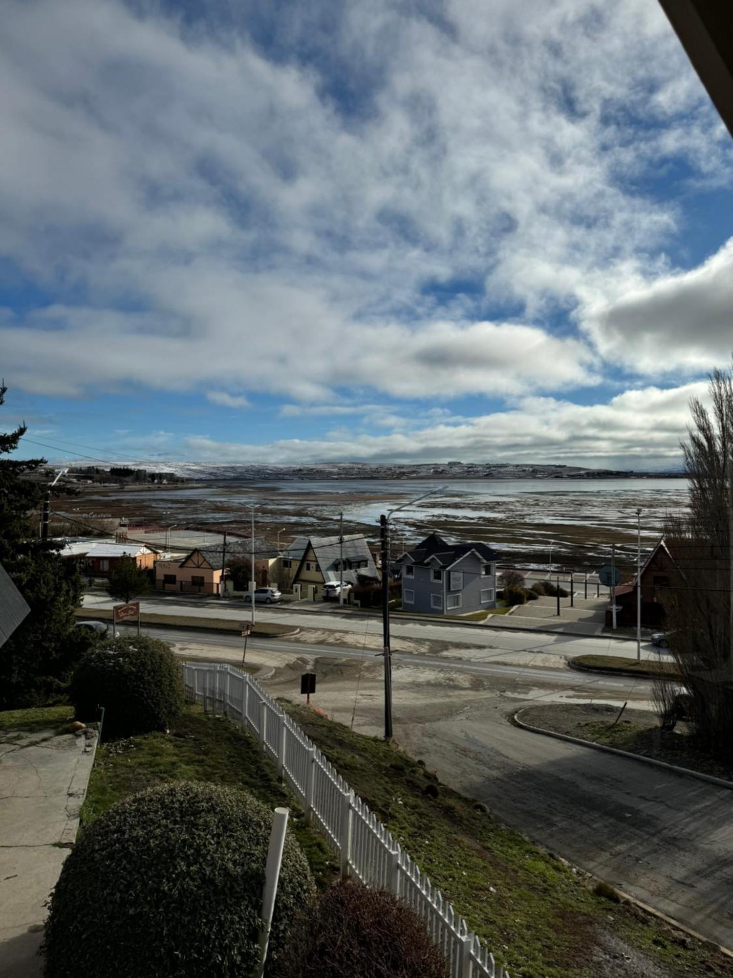 Monoambiente En El Calafate Apartment Exterior photo